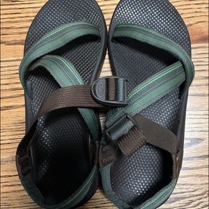 Mens Chaco sandals 11